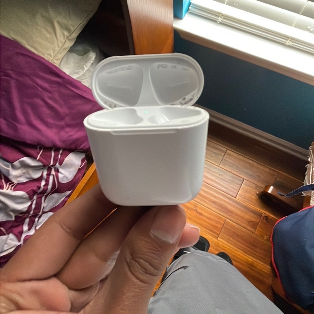 AirPod2 Rechargeable Case